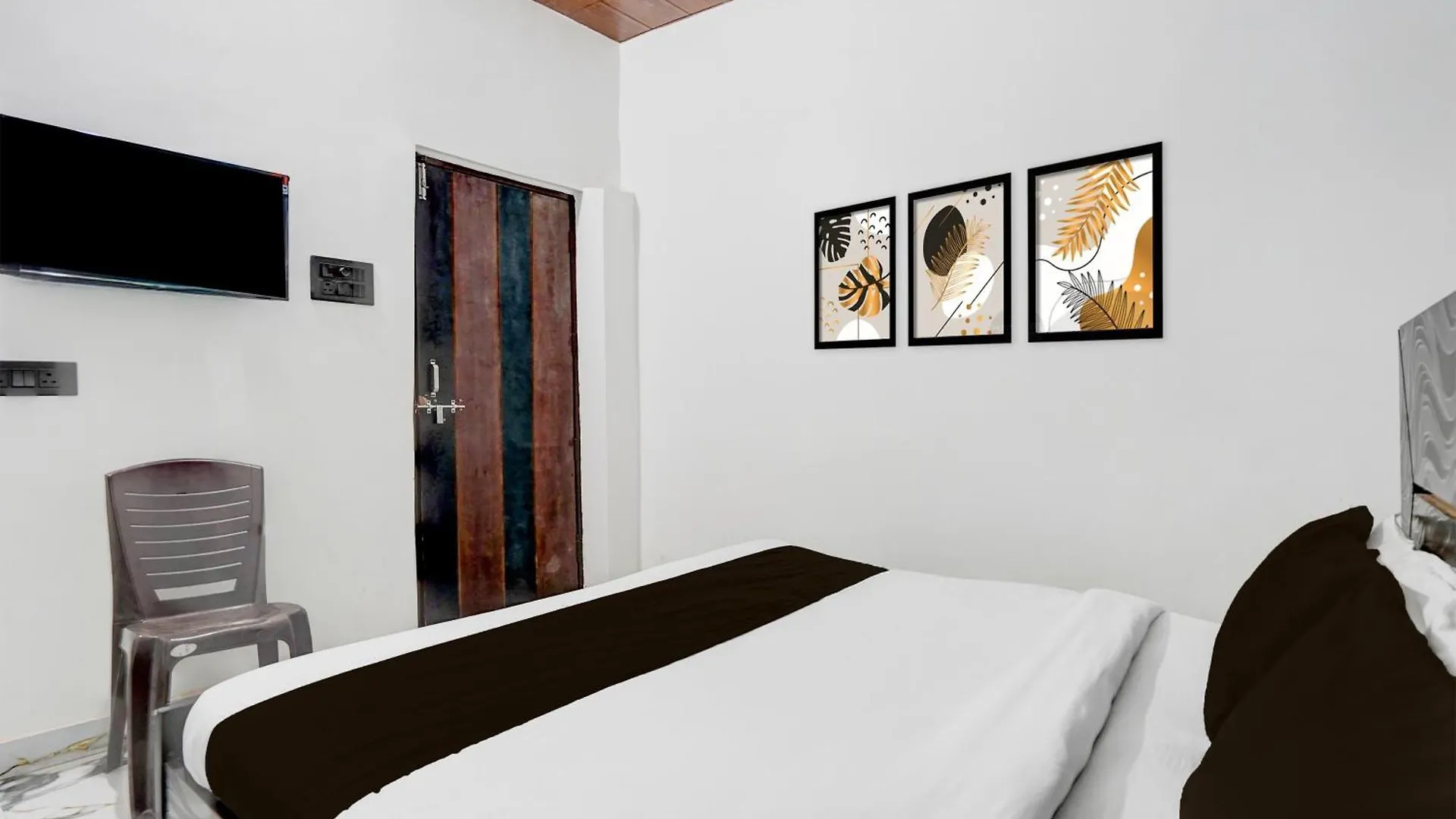 Hotel O People Pg Guest House فاراناسي 3*,  الهند