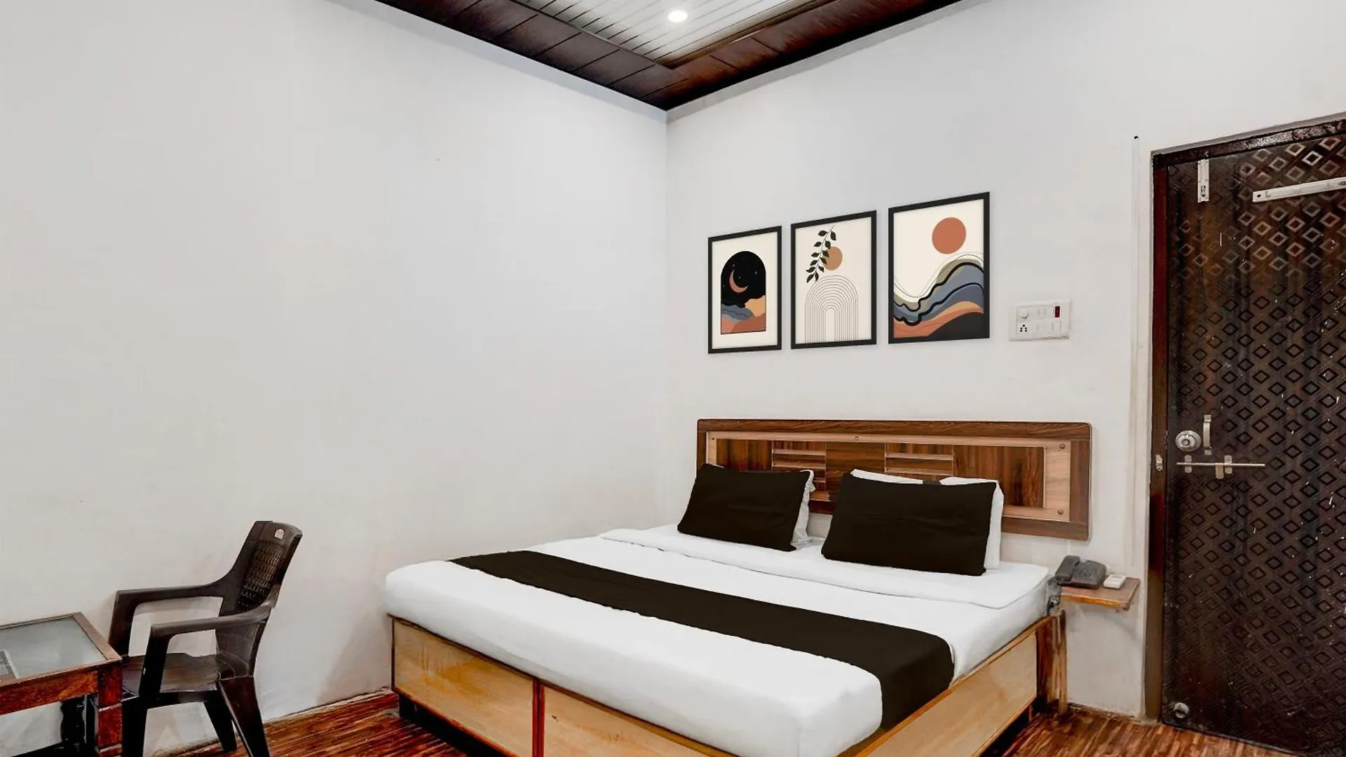 Hotel O People Pg Guest House فاراناسي 3*,  الهند